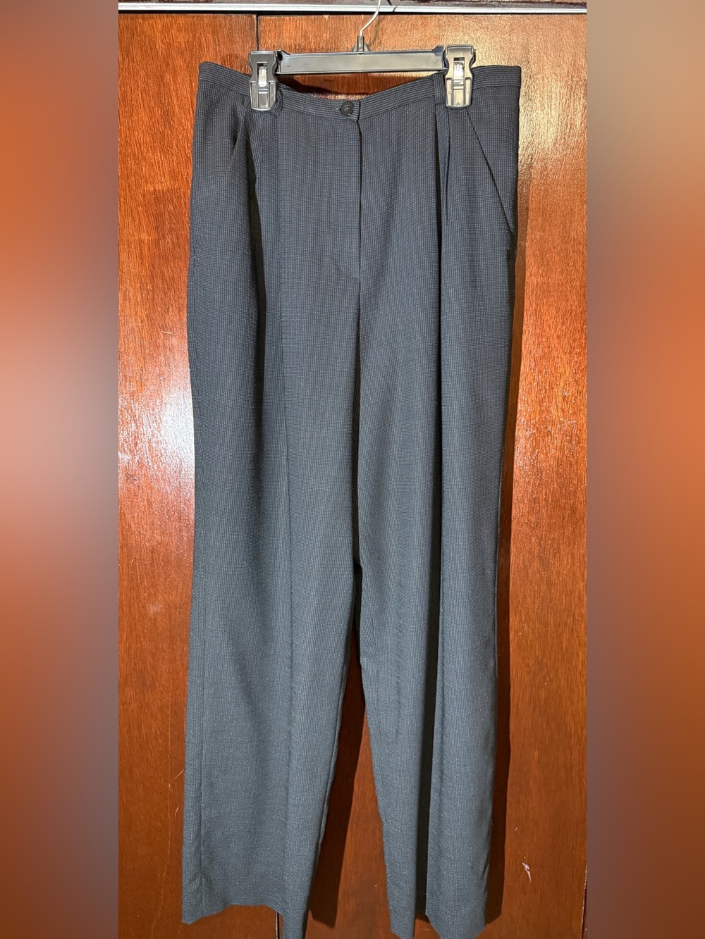 Armani Collezioni Virgin Wool Pleated Trousers Italy US 8, IT 44